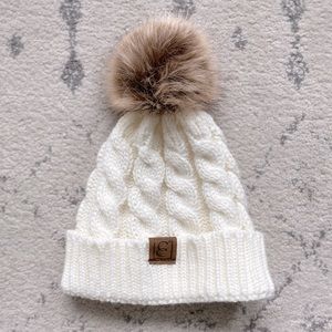 Pom Pom beanie
